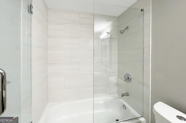 Building Photo - 901 Wentworth Ct
