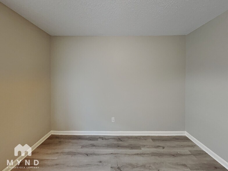 Building Photo - 5266 Rolling Ridge Cove