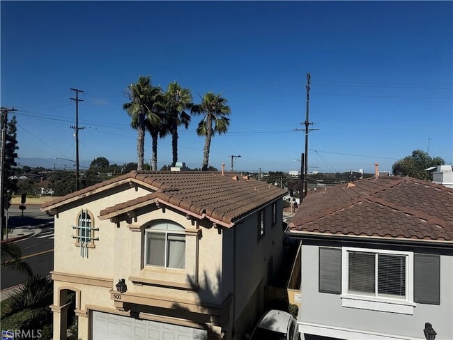Building Photo - 503 S Maria Ave