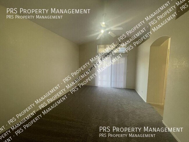 Building Photo - 1122 E Butler Dr