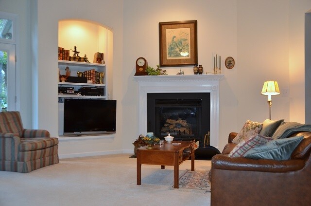 Building Photo - 2003 Izard Ct