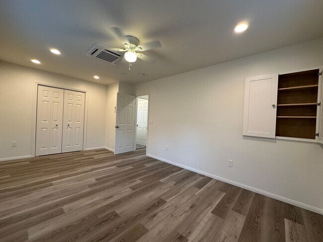 Building Photo - EGAN STREET TRIPLEX