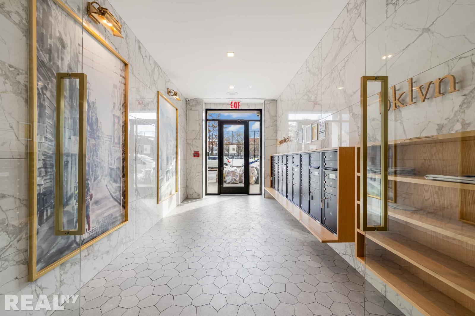 Building Photo - 1801 Broadway