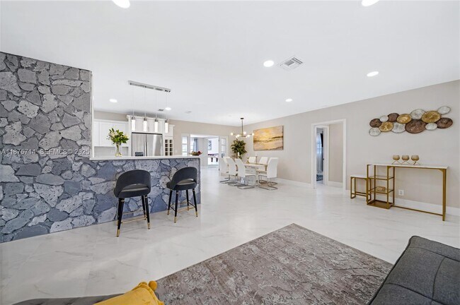 Building Photo - 241 Oceanic Ave