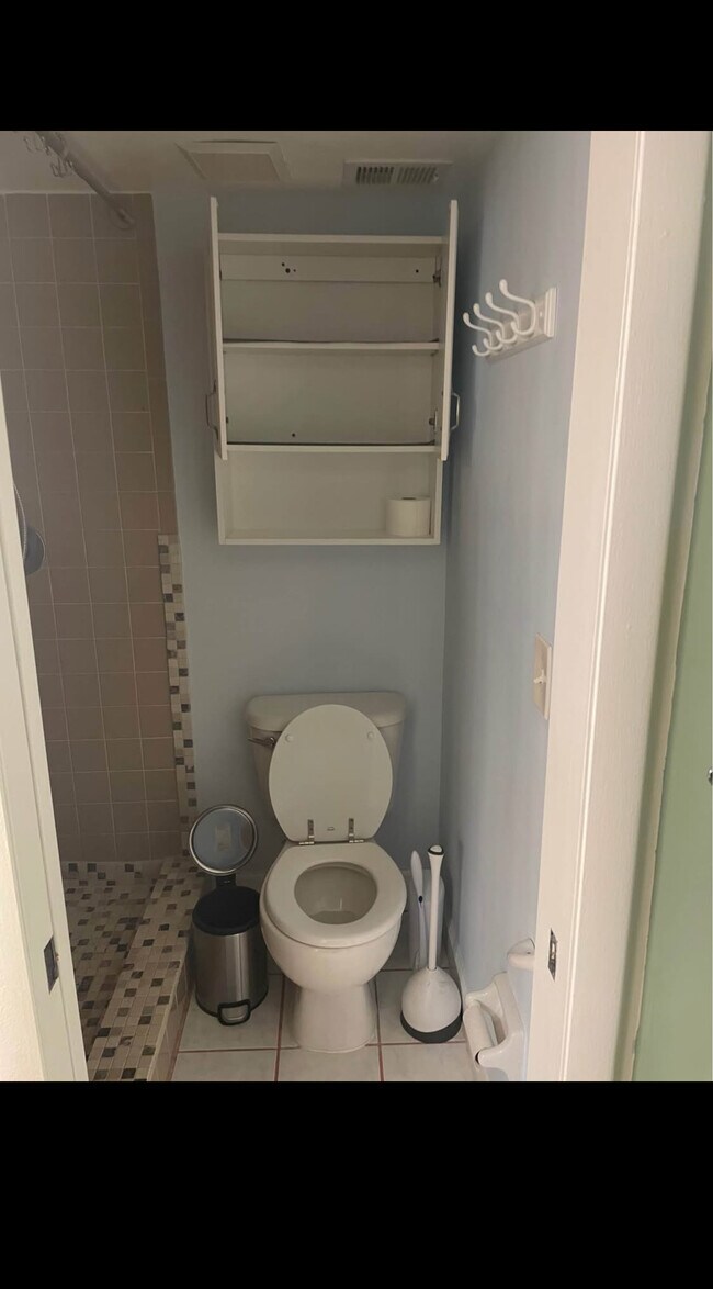 Building Photo - 1054 Lotus Cove Ct