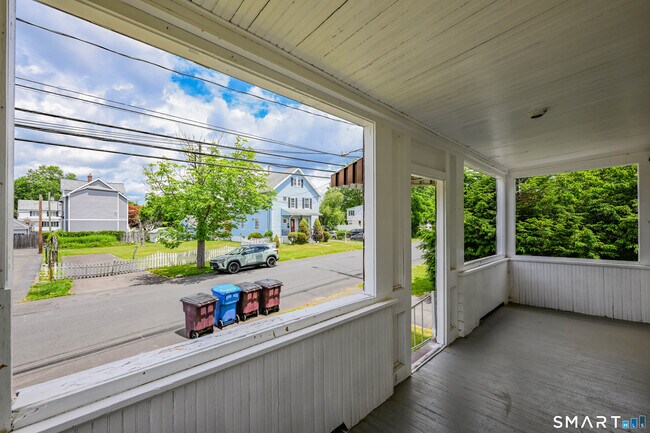 Building Photo - 54 Overlook Ave