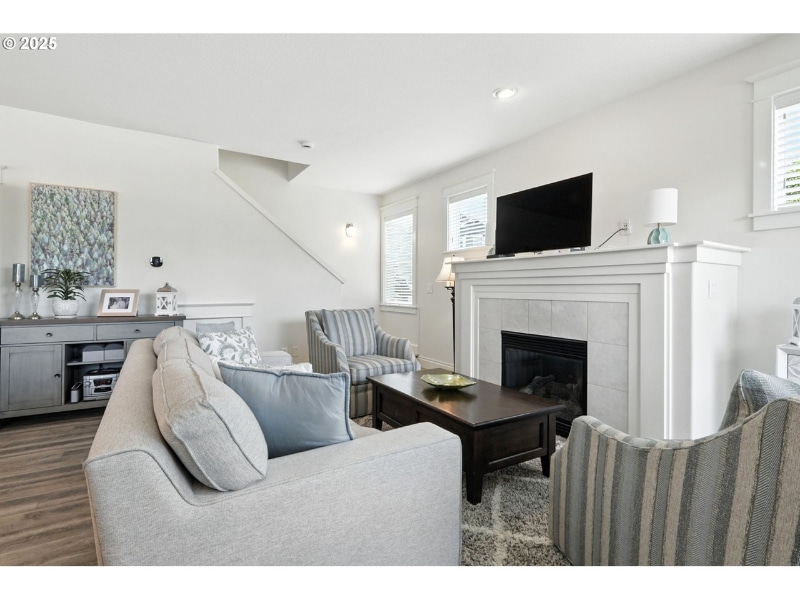 Building Photo - 3260 Wild Rose Loop