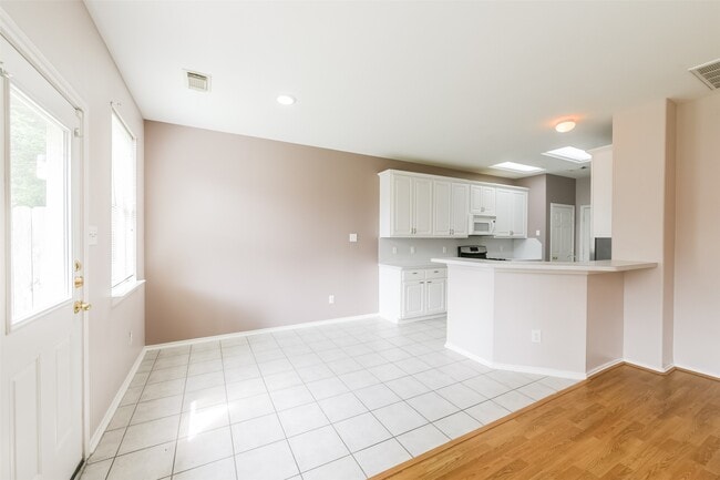 Building Photo - 6326 Veranda Green Trl
