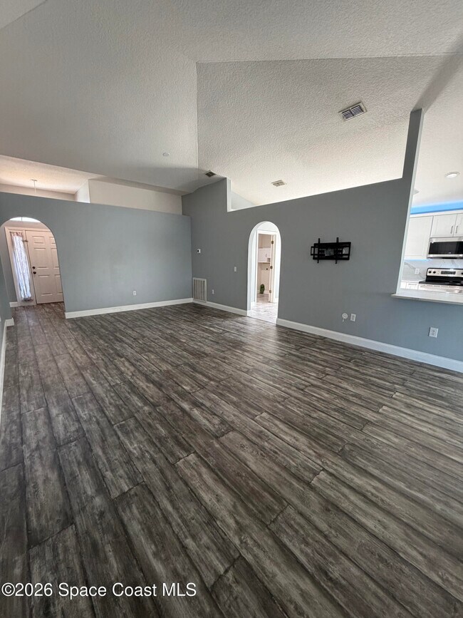 Building Photo - 1398 Mycroft Dr