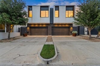 Building Photo - 5413 Melrose Ave
