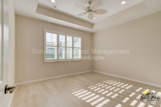 Building Photo - 301 Low Tide Ln