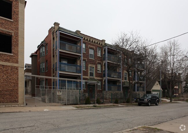 Building Photo - 1106-1110 E 40th St
