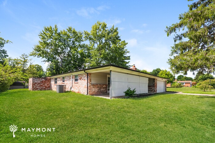 Building Photo - 4361 Hillcrest Dr