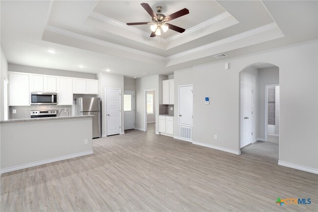 Building Photo - 404 Trefger St