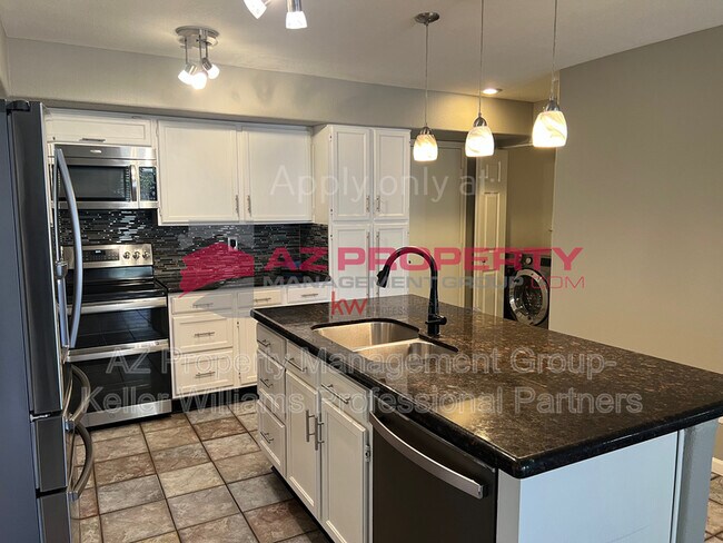 Building Photo - 6732 W Kimberly Way