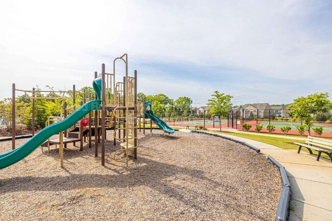 Building Photo - 8608 Lavender Pl