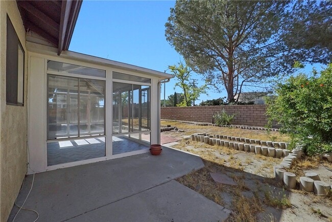 Building Photo - 1721 Viridan Ave