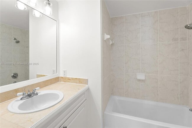 Building Photo - 6861 SW 44th St