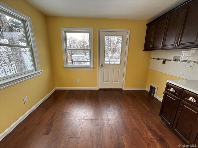 Building Photo - 45 Waterstone Rd