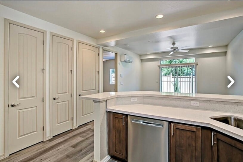 Building Photo - 836 Valley St