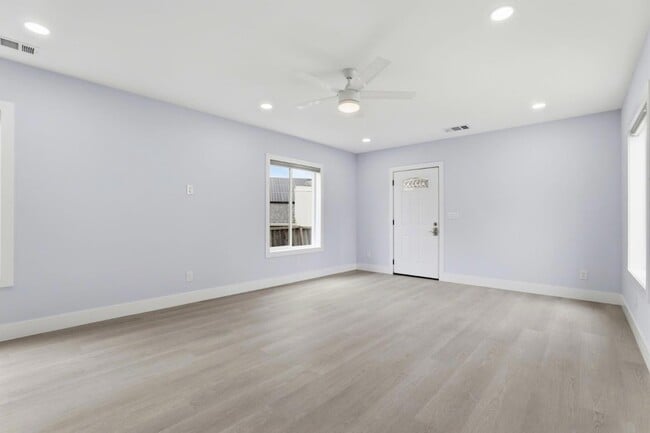 Building Photo - 1802 Ponca Ct