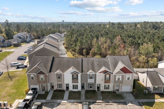 Building Photo - Welcome to Carolina Forest!