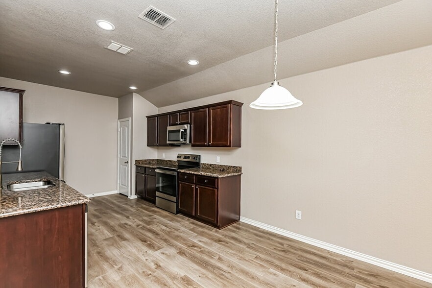 Building Photo - 2856 Pacifico Wy