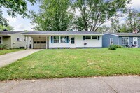 Building Photo - 1321 Browne Ln