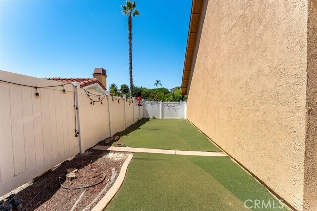 Building Photo - 25902 Serenata Dr