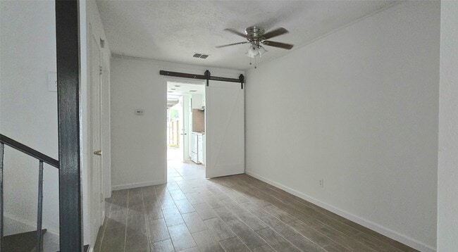 Building Photo - 7151 Chasewood Dr