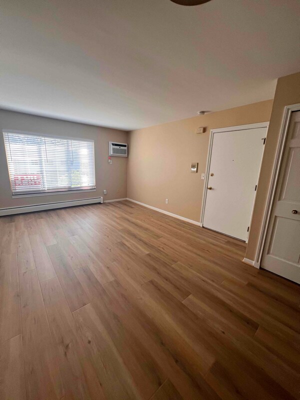 Building Photo - 491 Miller Ave