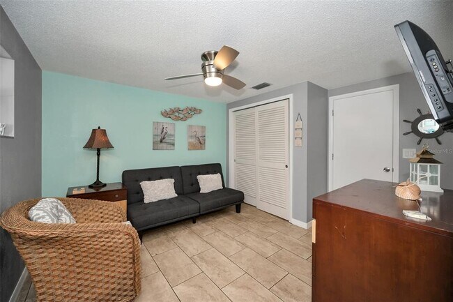 Building Photo - 1000 Crane Ct