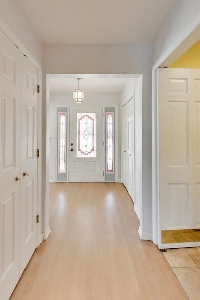 Building Photo - 2616 N Dryden Pl