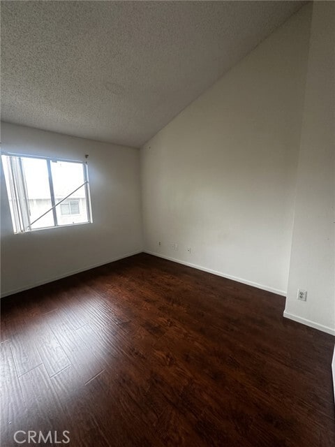 Building Photo - 15218 Shadybend Dr