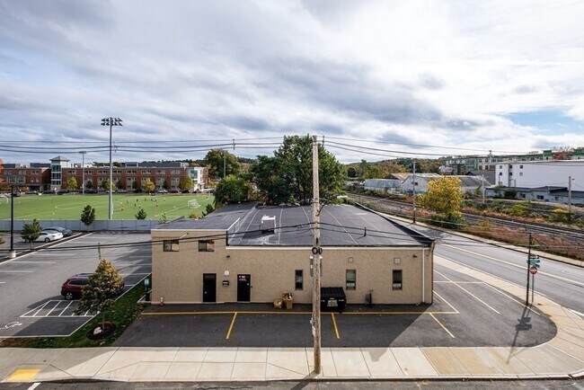 Building Photo - 175 North Ave