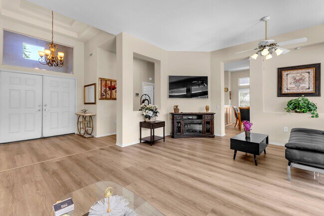 Building Photo - 37468 Westridge Ave