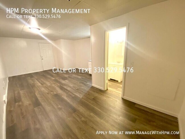 Building Photo - 1214 Woodward Pl NW