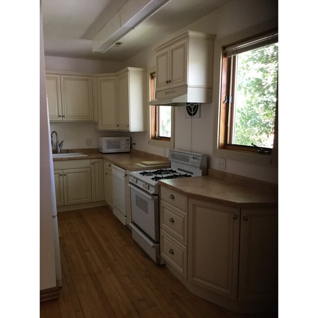 2301 Atwood Ave 2301 Atwood Ave Madison WI 53704 Apartment Finder