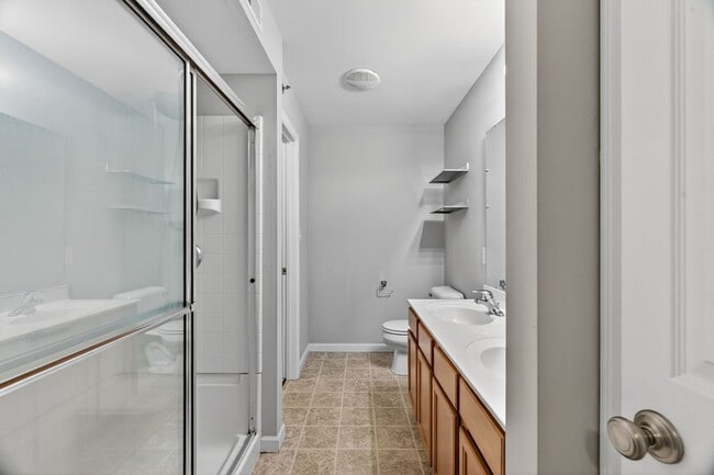 Building Photo - Available for Rent Now! Beautiful 2-Bedroom, 2-Bath Condo in a Prime Location!