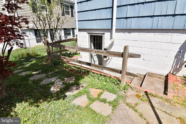 Building Photo - 1009 Kennon Ct