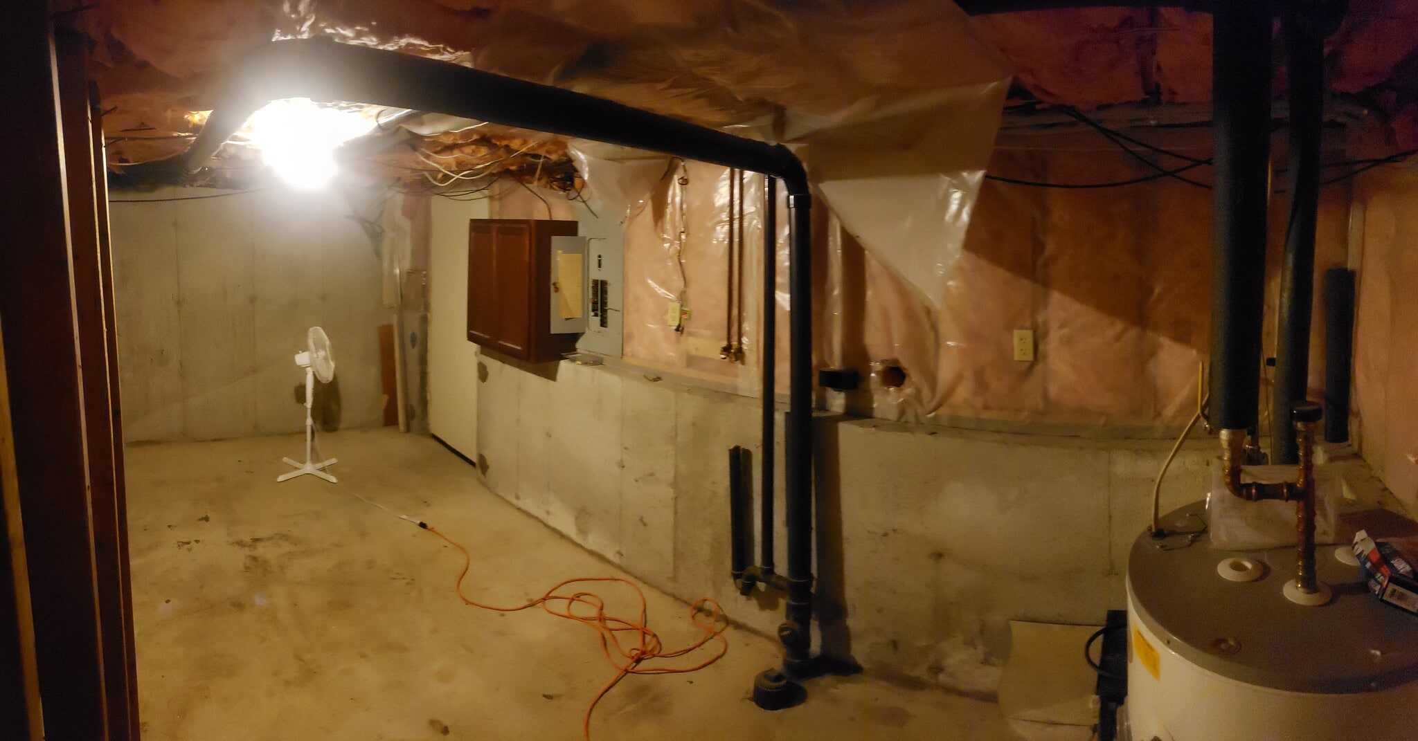 Basement Laundry - 80 Wall St