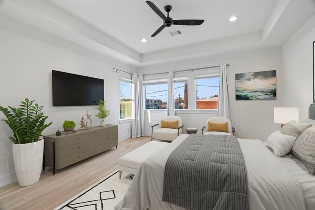 Building Photo - 3802 Commerce St