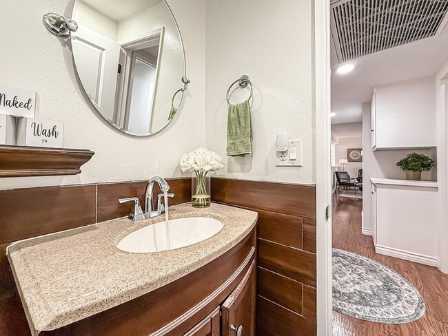 Building Photo - Single-Story Pool Home with RV Parking on Quiet Cul-De-Sac in Prime Simi Valley