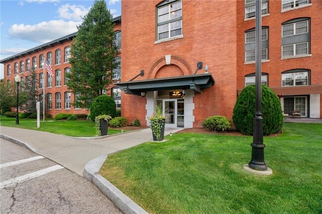 Building Photo - 1 Tupperware Dr