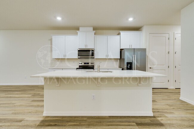Building Photo - Refined Living in Halifax Plantation – Con...