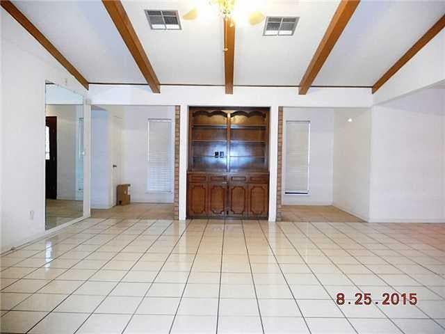Building Photo - 10560 Crete Dr
