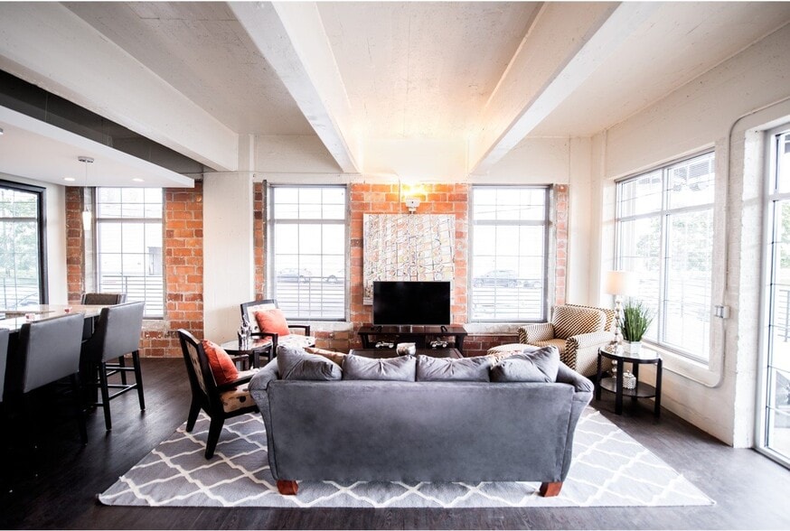 Primary Photo - The Lofts at Elk Terminal