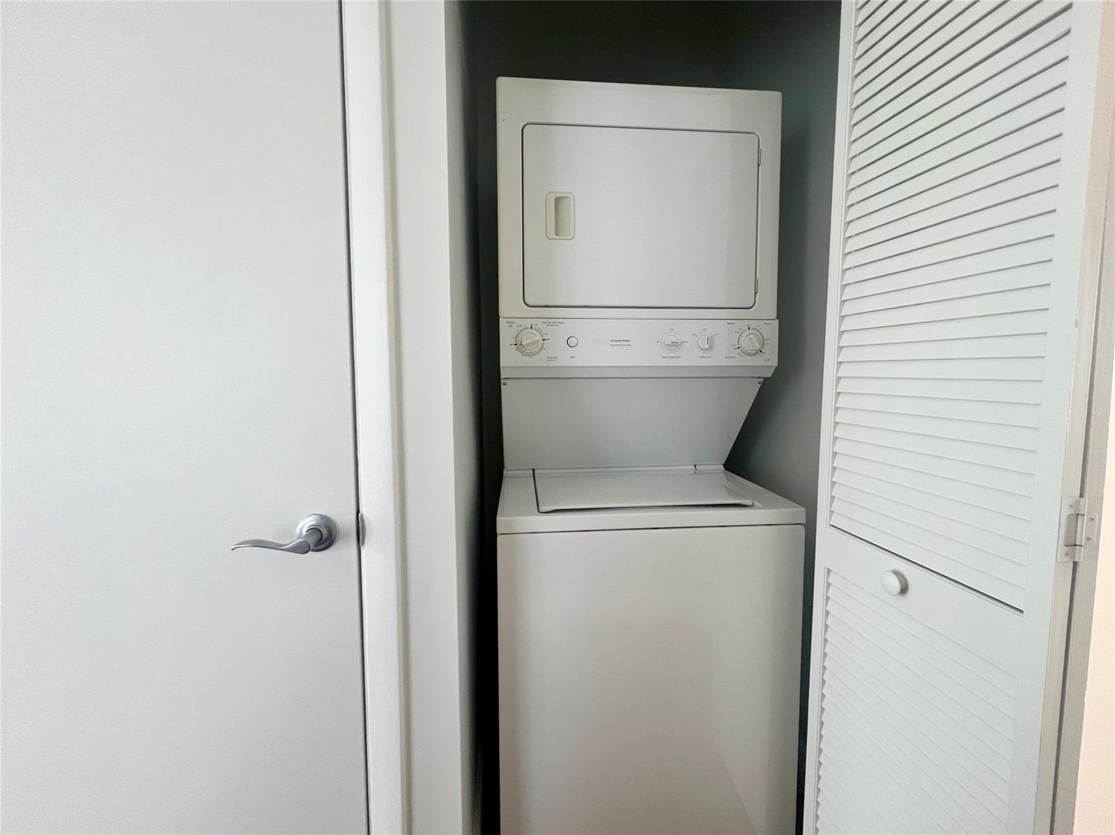 Building Photo - 7280 SW 90th St