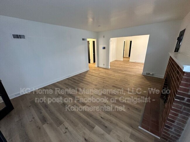 Building Photo - 4748 Eastern Ave