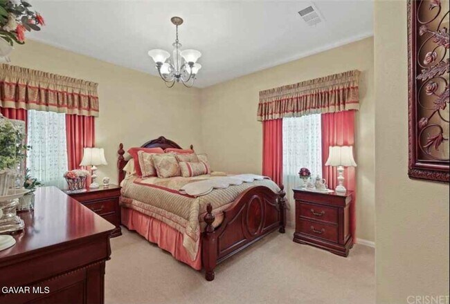 Building Photo - 2406 Loganberry Cir